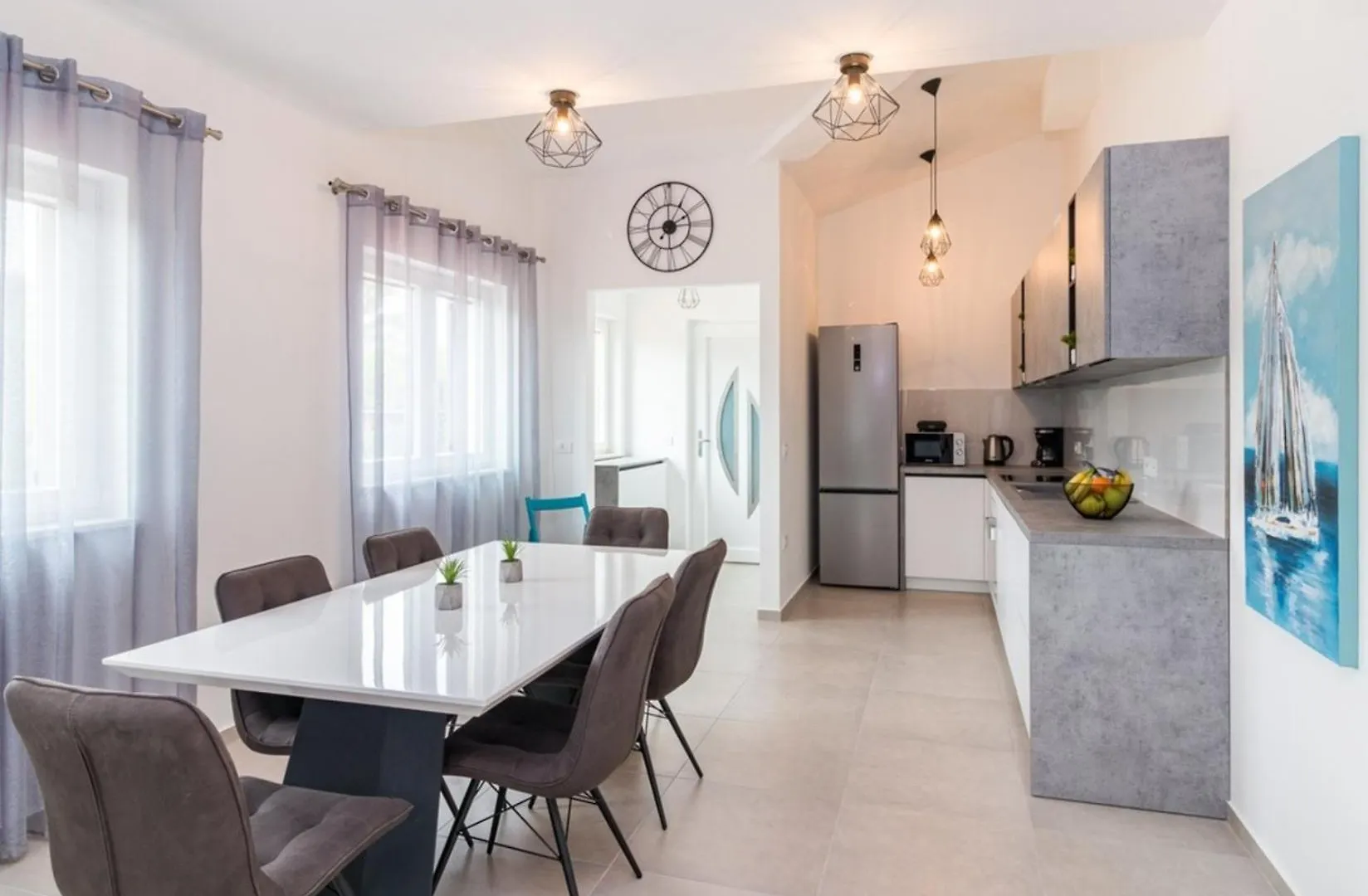Villa Horizon For 18 People Near Pula With Large Garden And Children Playground