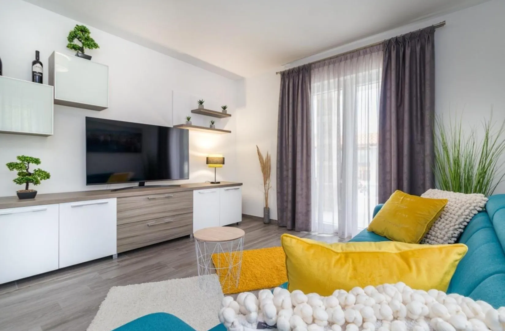 Villa Horizon For 18 People Near Pula With Large Garden And Children Playground